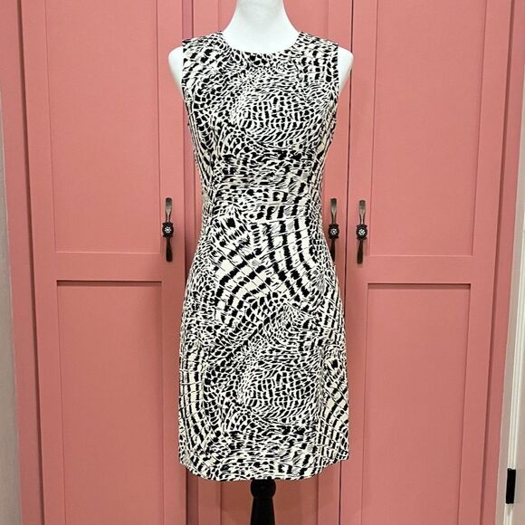 Elie Tahari Animal Print Shift Dress Size 2 - Picture 2 of 15